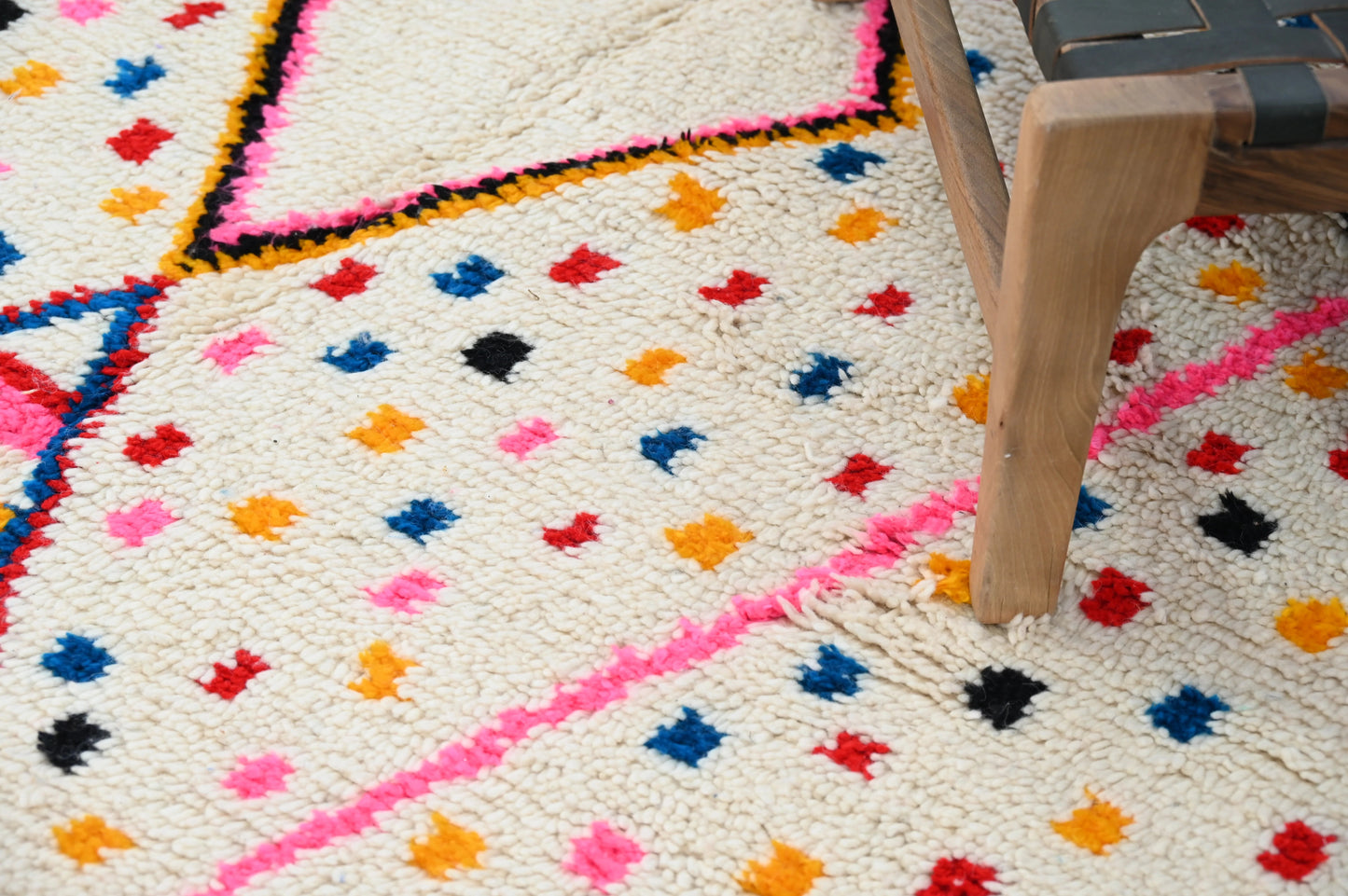 Handmade Moroccan Azilal Rug - 250 x 150 cm