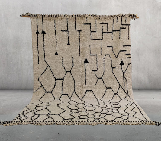 Large Handmade Beni Ouarain Rug - 320 x 215 cm (10.5 x 7.05 ft)