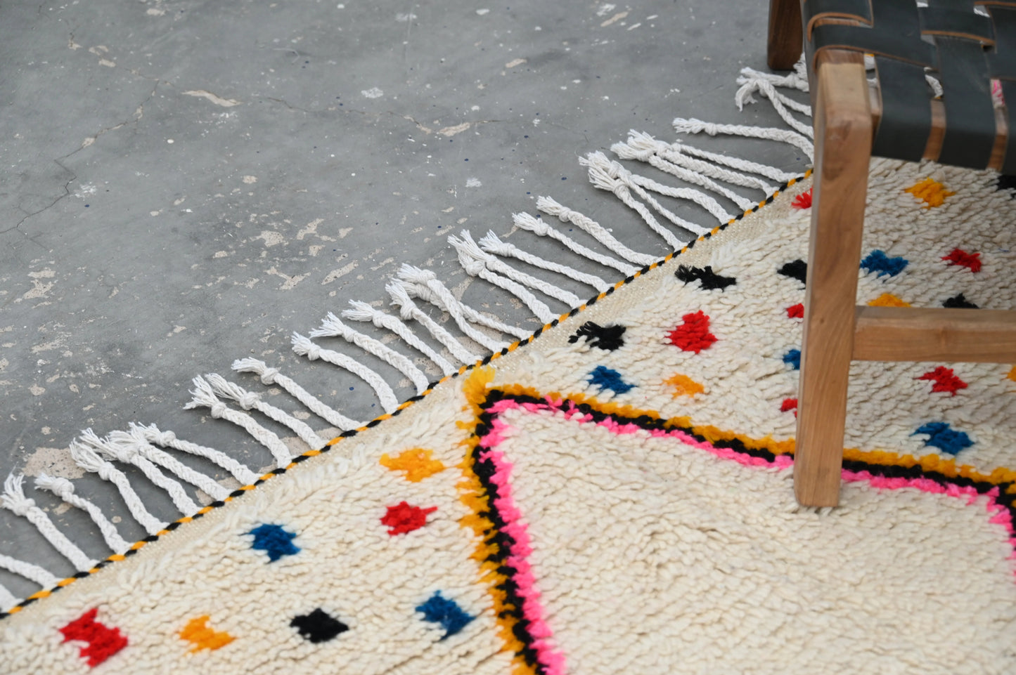 Handmade Moroccan Azilal Rug - 250 x 150 cm